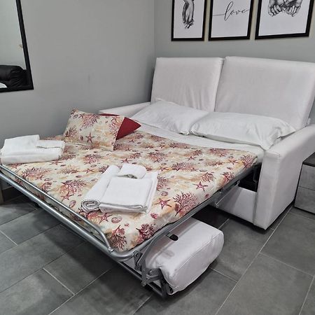 Queen'S Apartament คาตาเนีย ภายนอก รูปภาพ